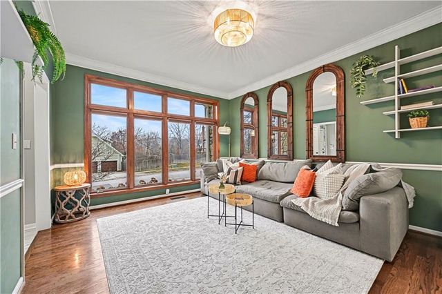 6113 N Mattox Road, Kansas City, MO 64151