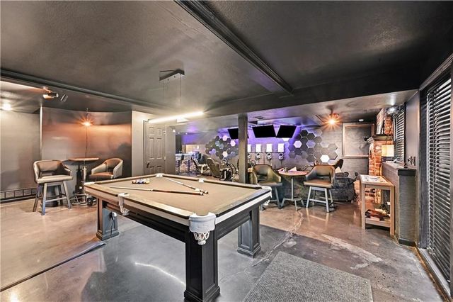 6113 N Mattox Road, Kansas City, MO 64151