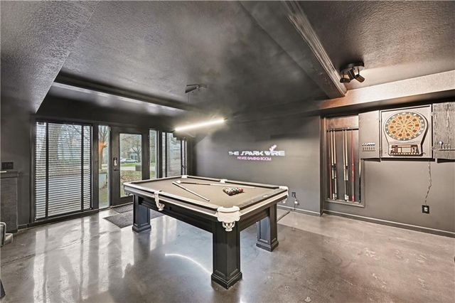 6113 N Mattox Road, Kansas City, MO 64151