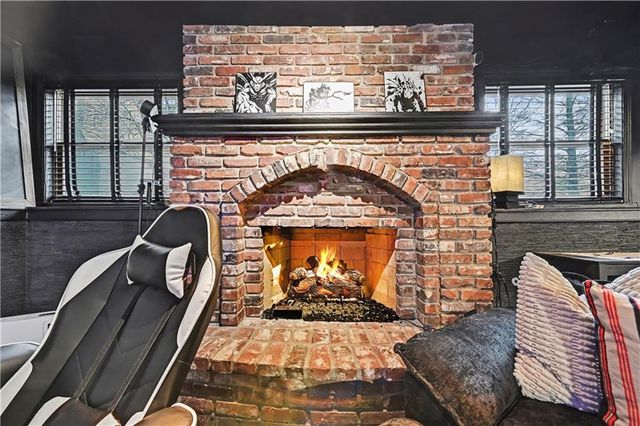 6113 N Mattox Road, Kansas City, MO 64151