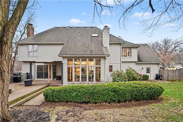 6113 N Mattox Road, Kansas City, MO 64151