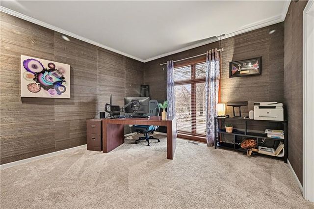 6113 N Mattox Road, Kansas City, MO 64151