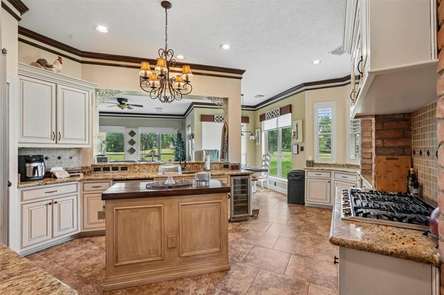 2419 Vintage Circle, Richmond, TX 77406
