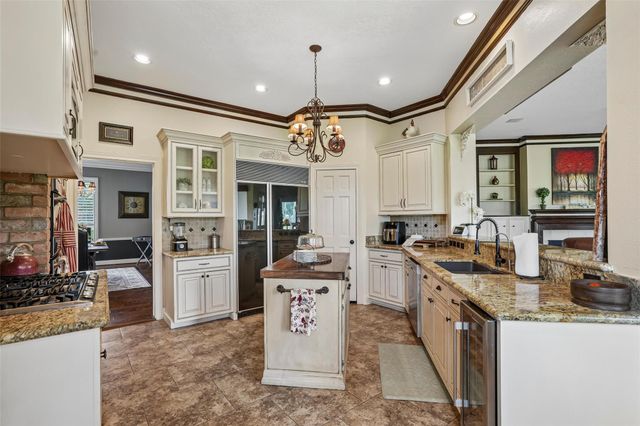 2419 Vintage Circle, Richmond, TX 77406