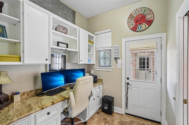 2419 Vintage Circle, Richmond, TX 77406