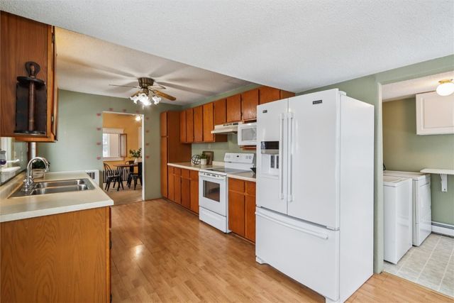 300 W Pine Street, Marengo, IA 52301