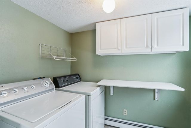 300 W Pine Street, Marengo, IA 52301