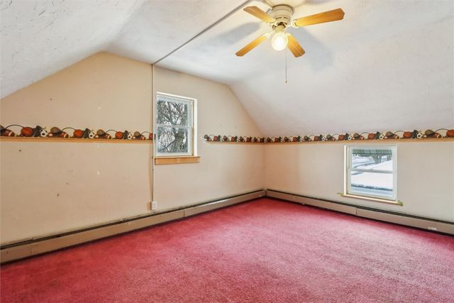 300 W Pine Street, Marengo, IA 52301