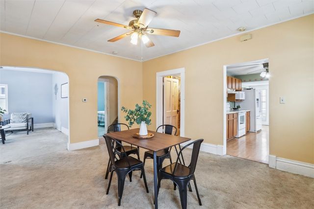 300 W Pine Street, Marengo, IA 52301