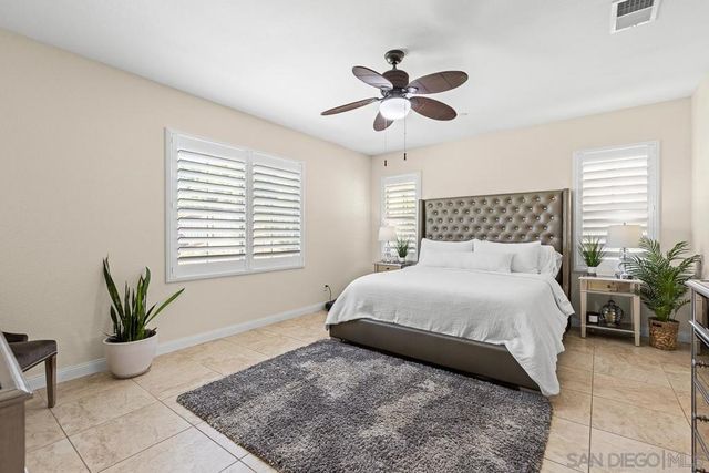 705 Sungold Way, Escondido, CA 92027