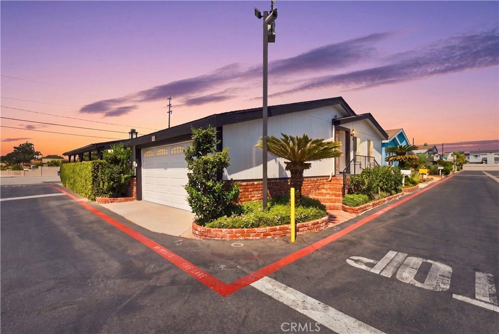 3050 W Ball Rd 200, Anaheim, CA 92804 — photo 2