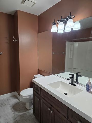 462 Thomas Paine Court 1, Aurora, IL 60504