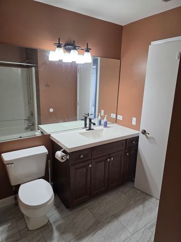 462 Thomas Paine Court 1, Aurora, IL 60504