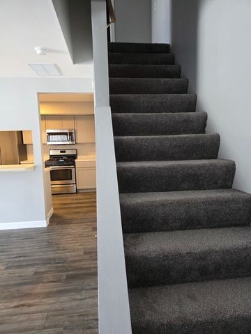 462 Thomas Paine Court 1, Aurora, IL 60504