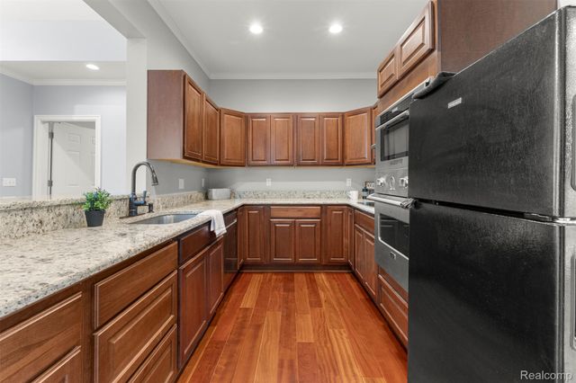 41901 8 Mile Road, Northville, MI 48167