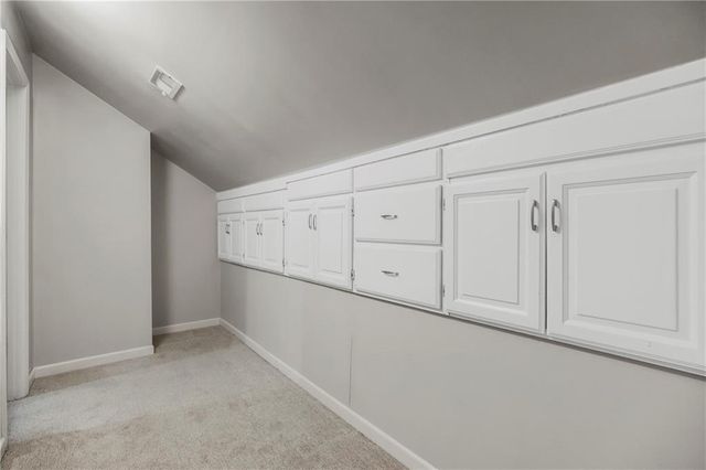 808 SW Springwater Lane, Lee's Summit, MO 64081