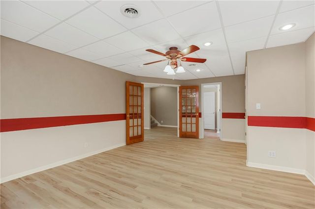 808 SW Springwater Lane, Lee's Summit, MO 64081