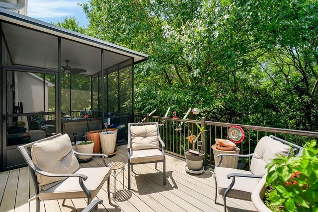 808 SW Springwater Lane, Lee's Summit, MO 64081