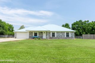 17 Beaver Creek Road, Picayune, MS 39466