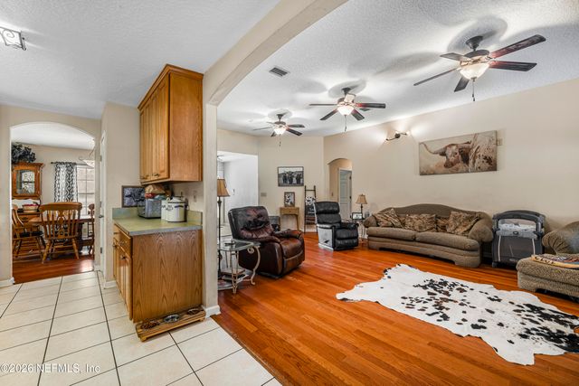 1725 DAVIDSON FARM Road, Jacksonville, FL 32218