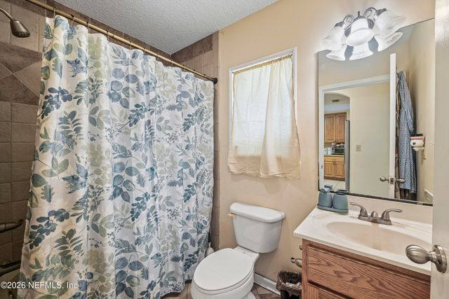 1725 DAVIDSON FARM Road, Jacksonville, FL 32218