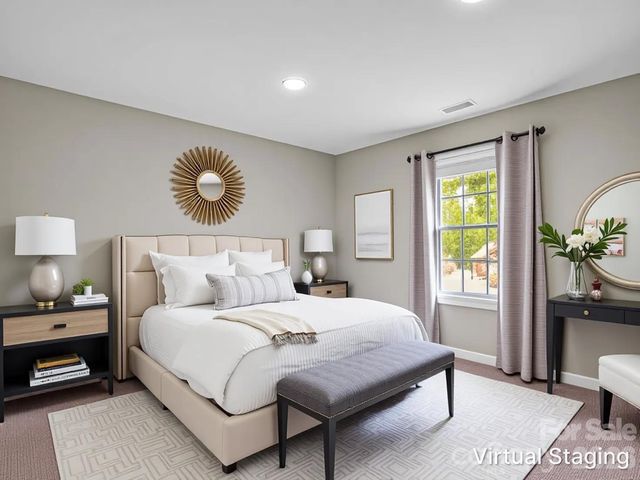 100 Walt Drive, Hendersonville, NC 28792