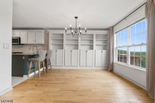 131 Mountainside Dr, Pompton Lakes Boro, NJ 07442