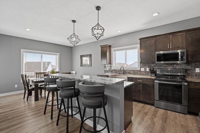 855 Towne Drive NE, Byron, MN 55920