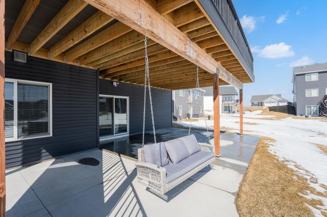 855 Towne Drive NE, Byron, MN 55920