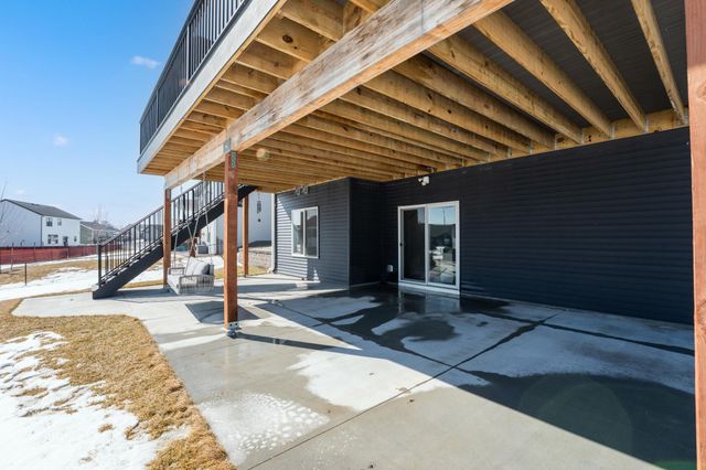 855 Towne Drive NE, Byron, MN 55920