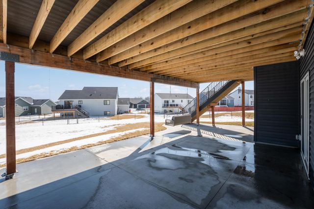 855 Towne Drive NE, Byron, MN 55920