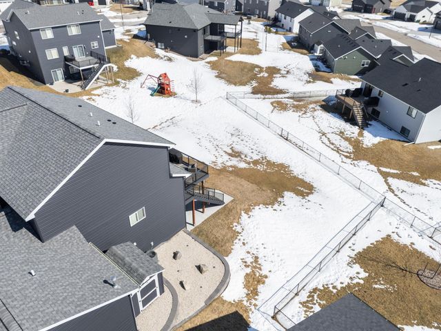 855 Towne Drive NE, Byron, MN 55920