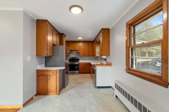 13 Driscoll Drive, St. Albans City, VT 05478