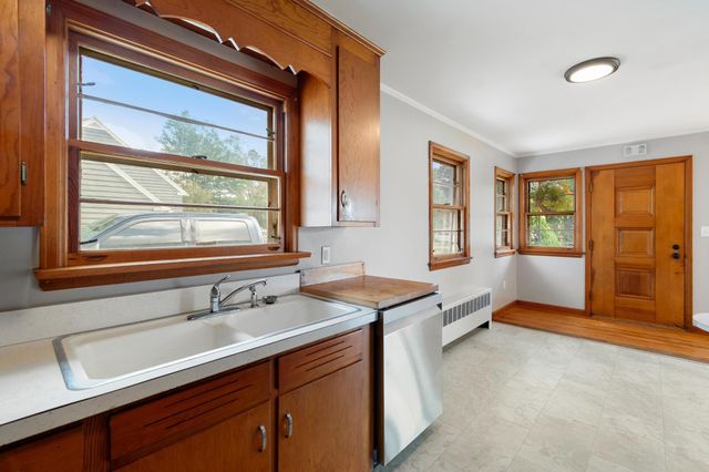 13 Driscoll Drive, St. Albans City, VT 05478