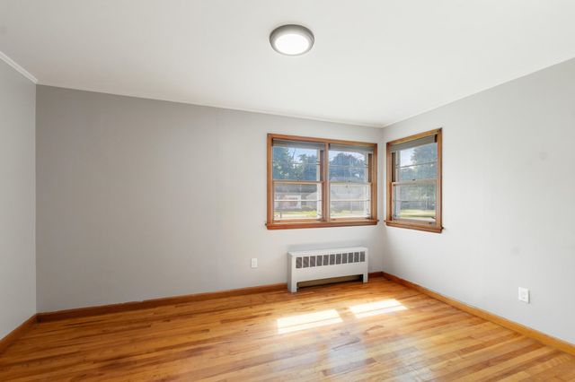 13 Driscoll Drive, St. Albans City, VT 05478