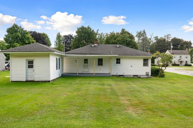 13 Driscoll Drive, St. Albans City, VT 05478