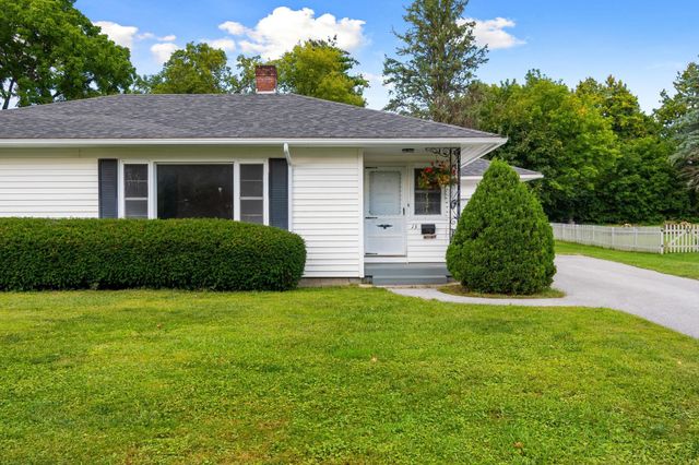 13 Driscoll Drive, St. Albans City, VT 05478