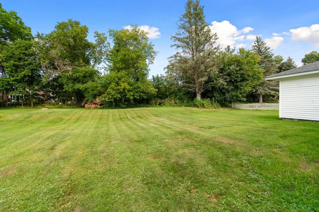 13 Driscoll Drive, St. Albans City, VT 05478