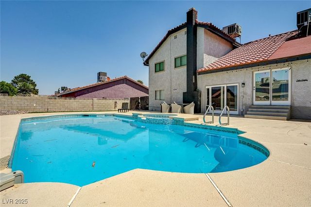 6352 Peppermill Drive, Las Vegas, NV 89146