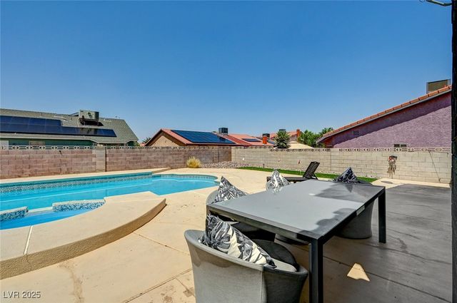 6352 Peppermill Drive, Las Vegas, NV 89146