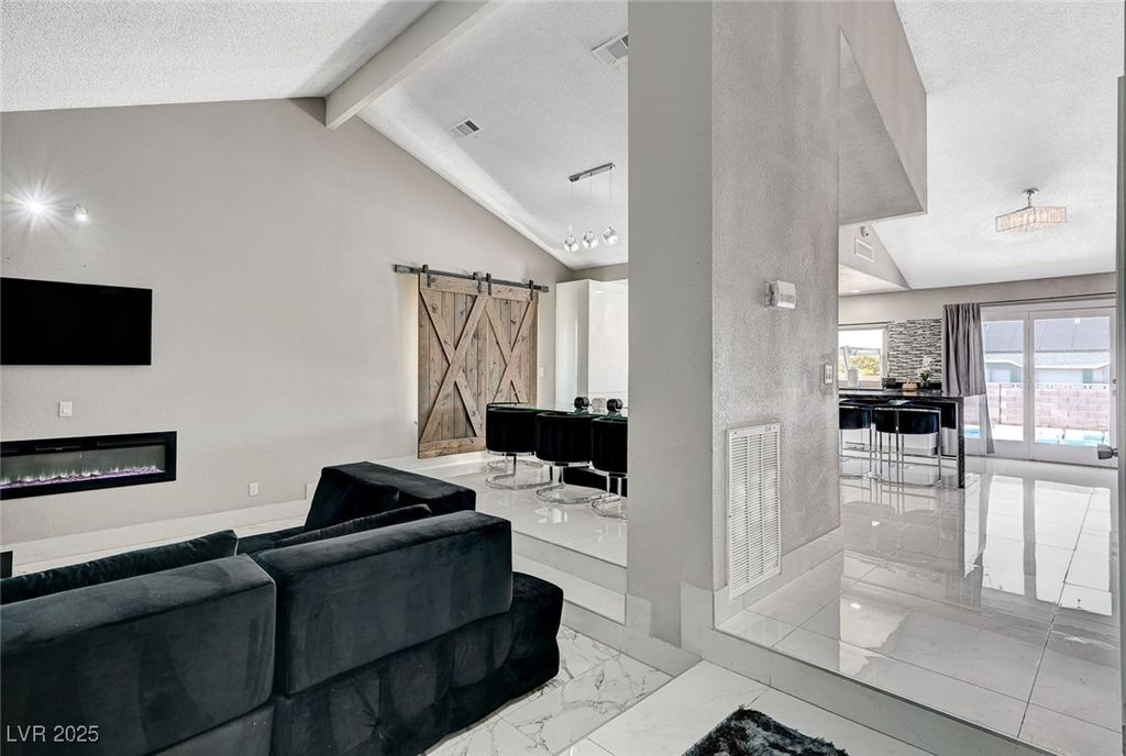 6352 Peppermill Drive, Las Vegas, NV 89146