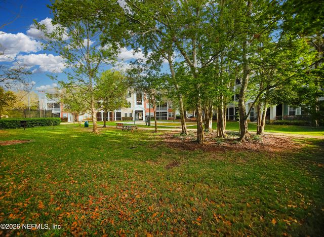 8550 TOUCHTON Road 621, Jacksonville, FL 32216