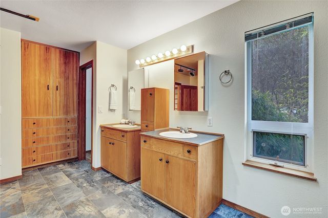 32606 44th Avenue S, Federal Way, WA 98001