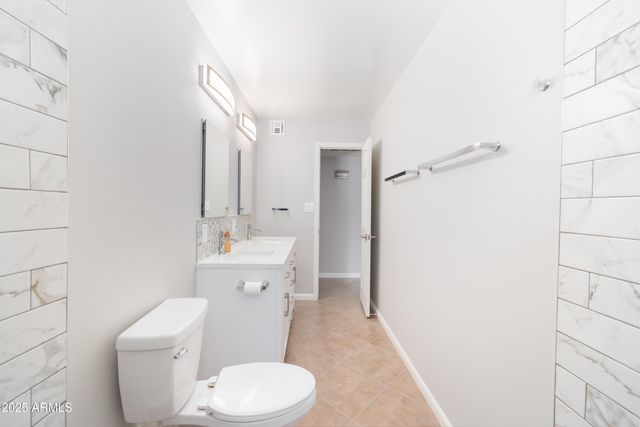 8643 E PALO VERDE Drive, Scottsdale, AZ 85250