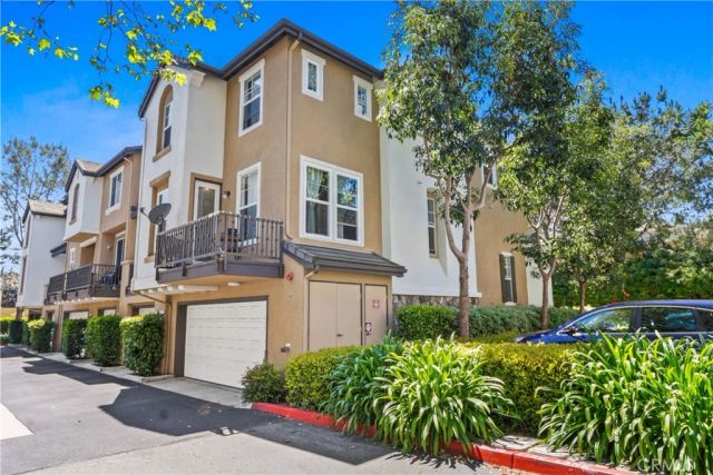 1 Warmspring, Aliso Viejo, CA 92656