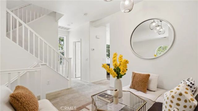 1 Warmspring, Aliso Viejo, CA 92656
