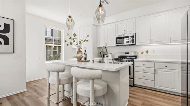 1 Warmspring, Aliso Viejo, CA 92656