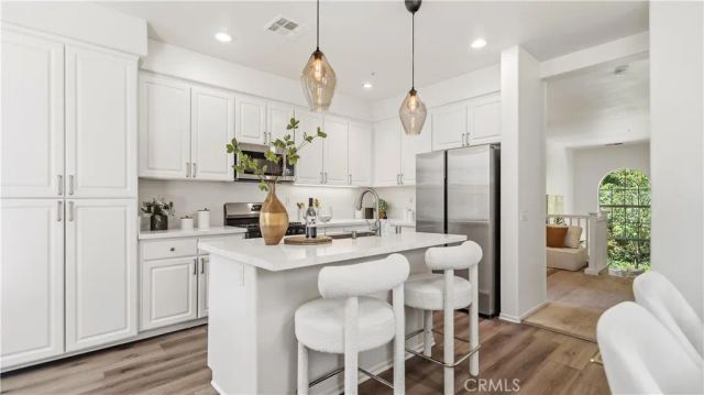 1 Warmspring, Aliso Viejo, CA 92656
