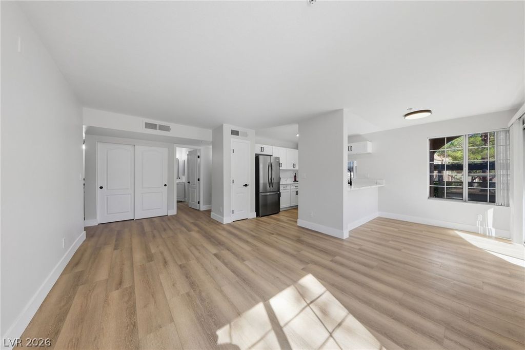 2121 Sealion Drive 104, Las Vegas, NV 89128 — photo 4