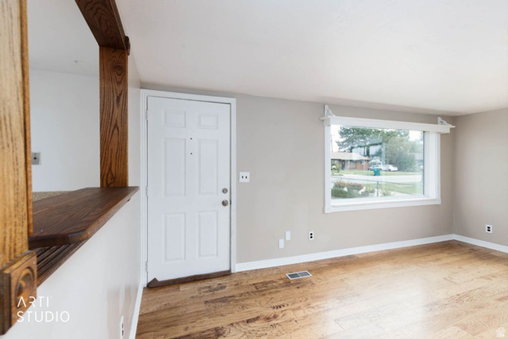 5671 S 2700 W, Roy, UT 84067 — photo 4